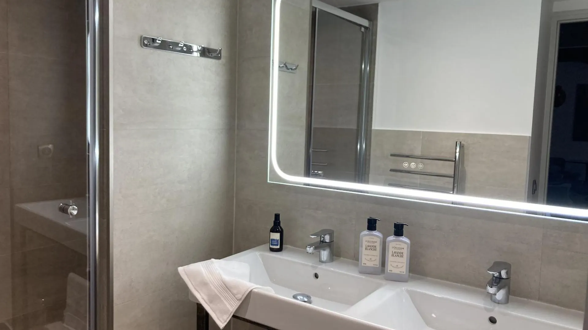Clement V Exclusive Apartment Suite Spa & Fitness Avignone 0*,