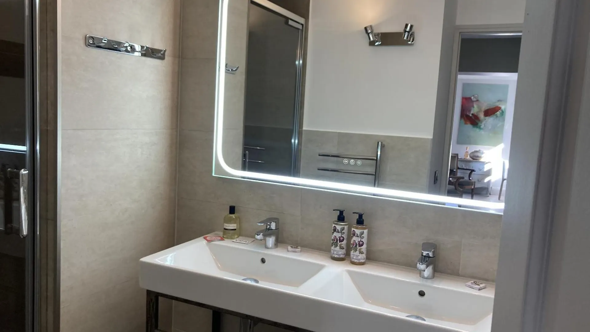 Clement V Exclusive Apartment Suite Spa & Fitness Avignone