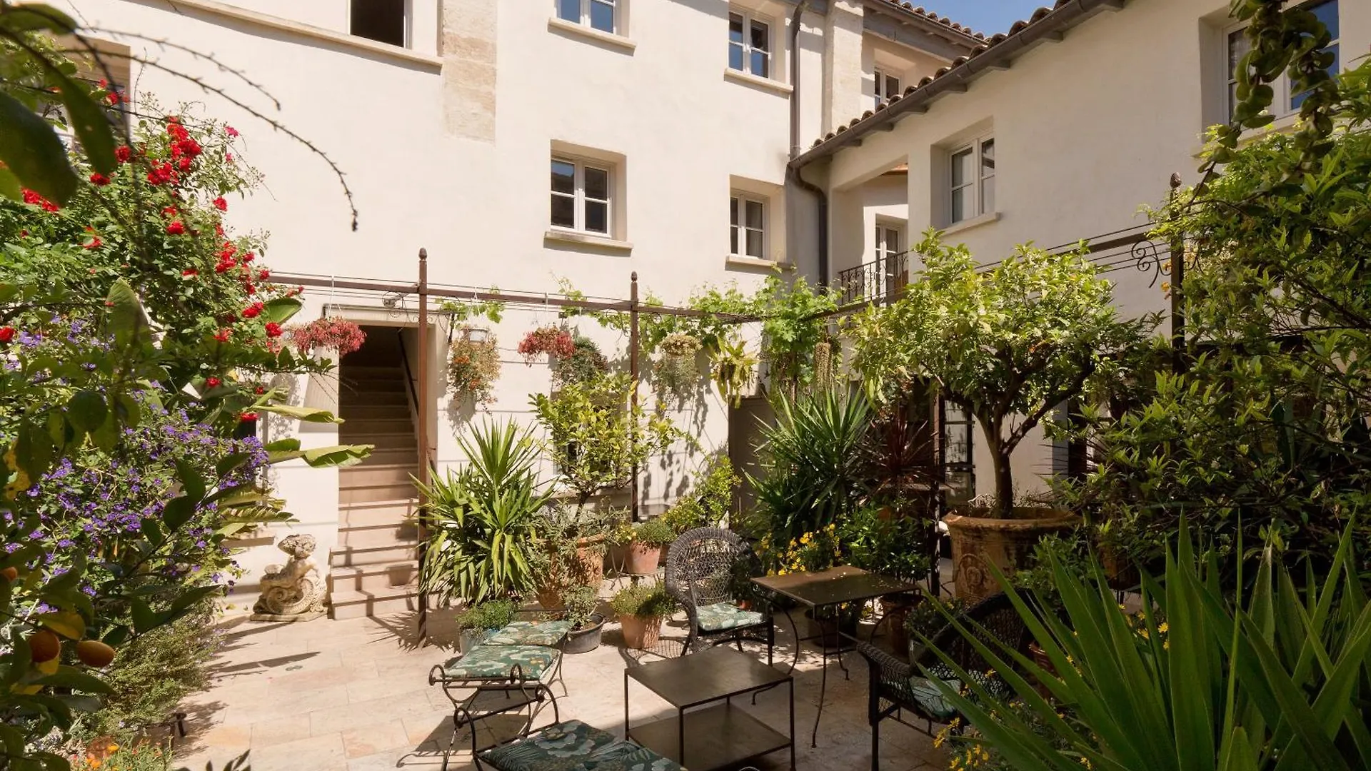 Clement V Exclusive Apartment Suite Spa & Fitness Avignon