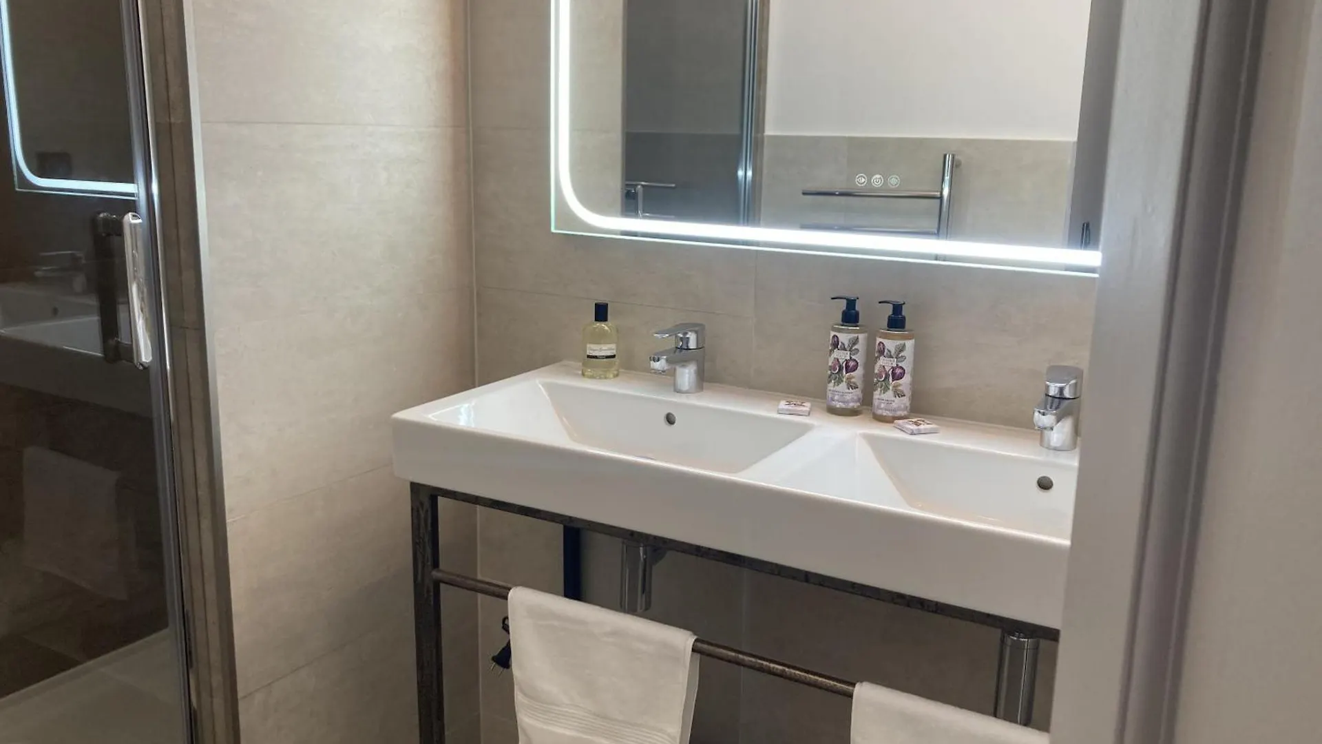 Clement V Exclusive Apartment Suite Spa & Fitness Avignon