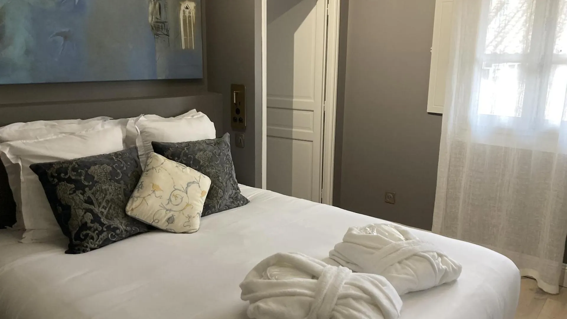 Clement V Exclusive Apartment Suite Spa & Fitness Avignon