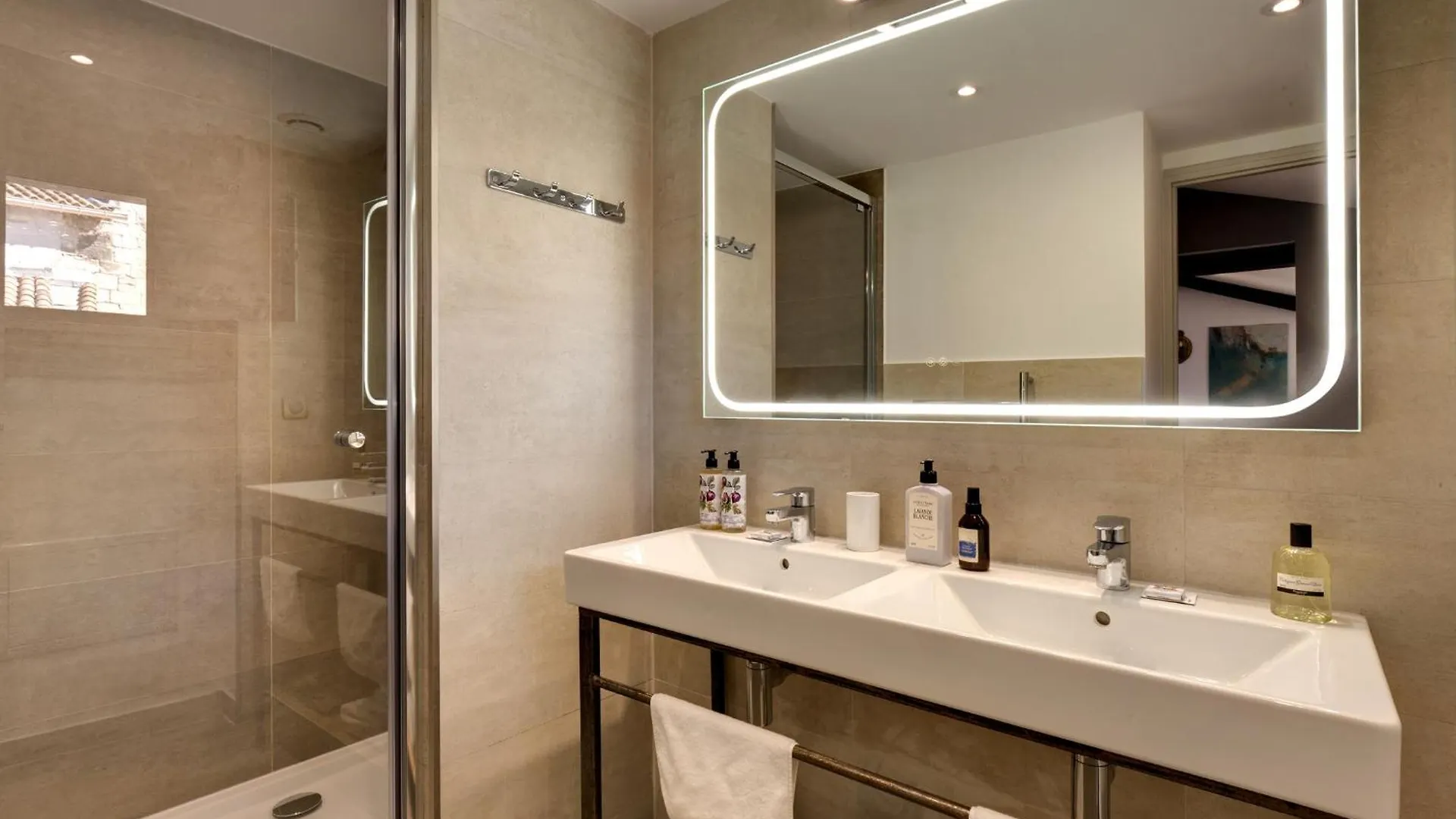 Clement V Exclusive Apartment Suite Spa & Fitness Avignon
